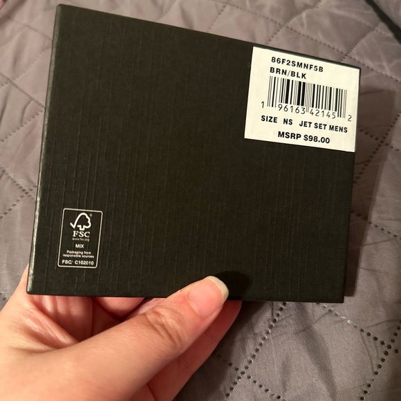 Michael kors men’s wallet! - Picture 3 of 3